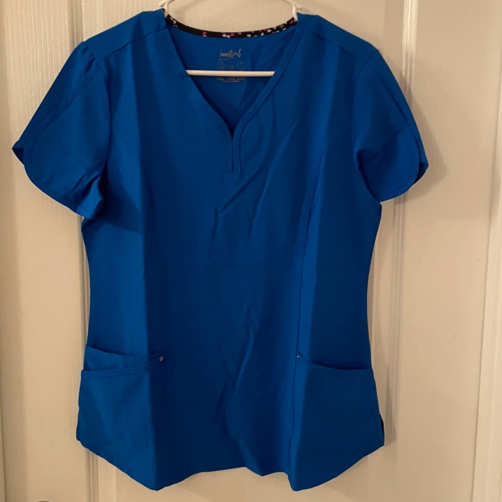 Scrub top